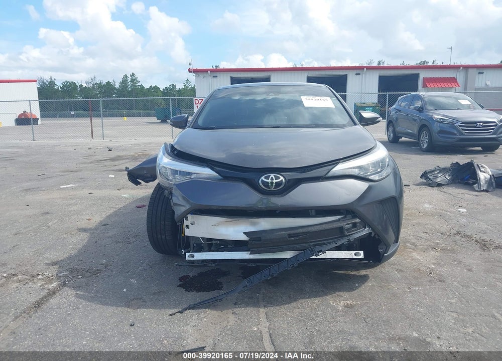 2020 TOYOTA C-HR XLE VIN: JTNKHMBX6L1083608