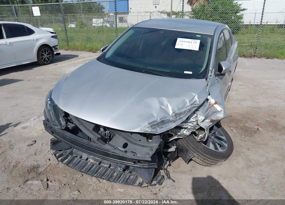 2018 NISSAN SENTRA SR VIN: 3N1AB7AP8JY218104