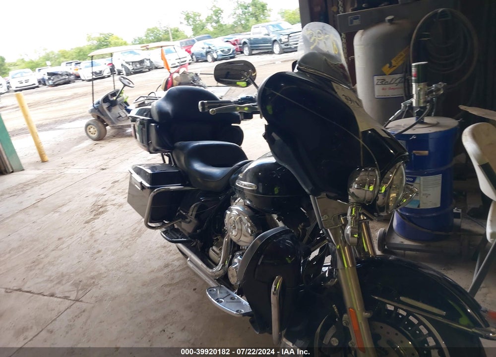2012 HARLEY-DAVIDSON FLHTK ELECTRA GLIDE ULTRA LTD VIN: 1HD1KEM14CB692964