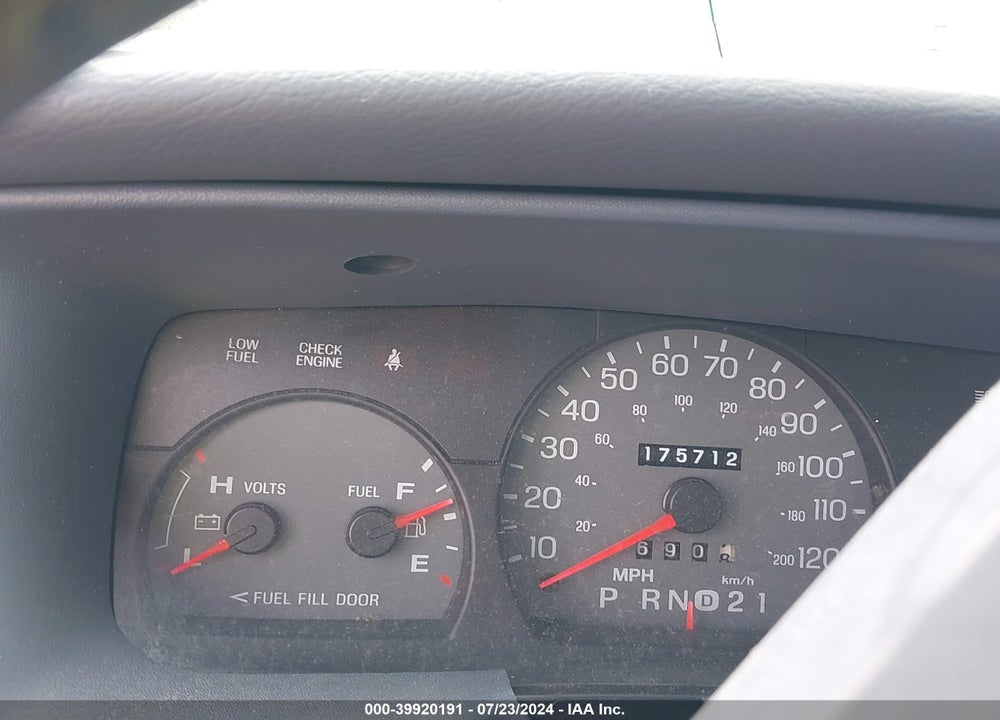 2001 MERCURY GRAND MARQUIS LS VIN: 2MEFM75WX1X646488