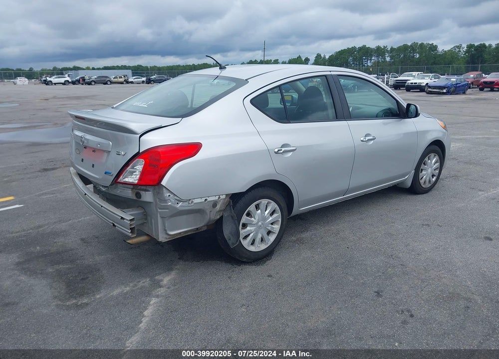 2013 NISSAN VERSA 1.6 SV VIN: 3N1CN7AP1DL882858