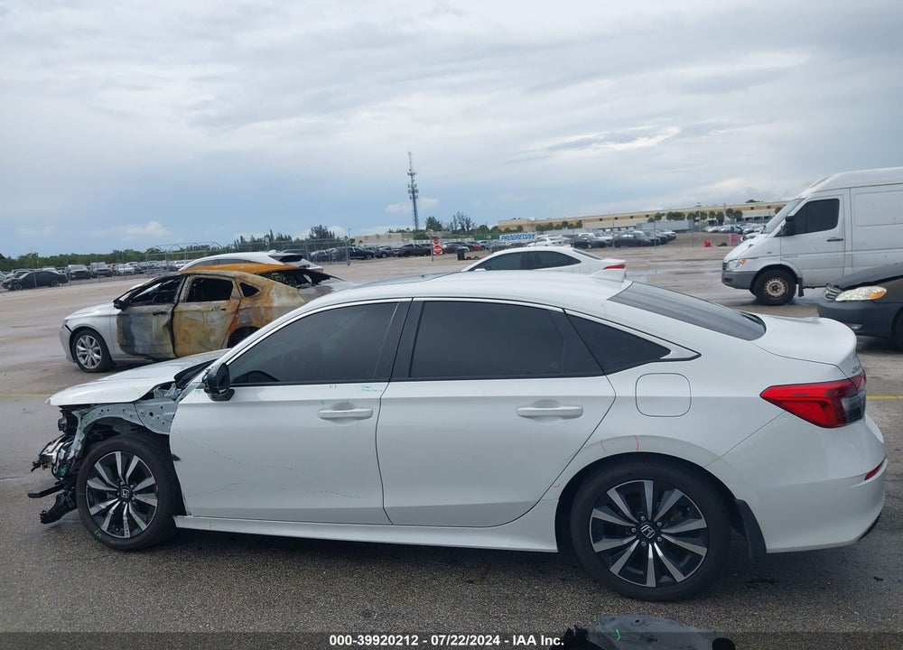 2022 HONDA CIVIC EX VIN: 2HGFE1F70NH327069