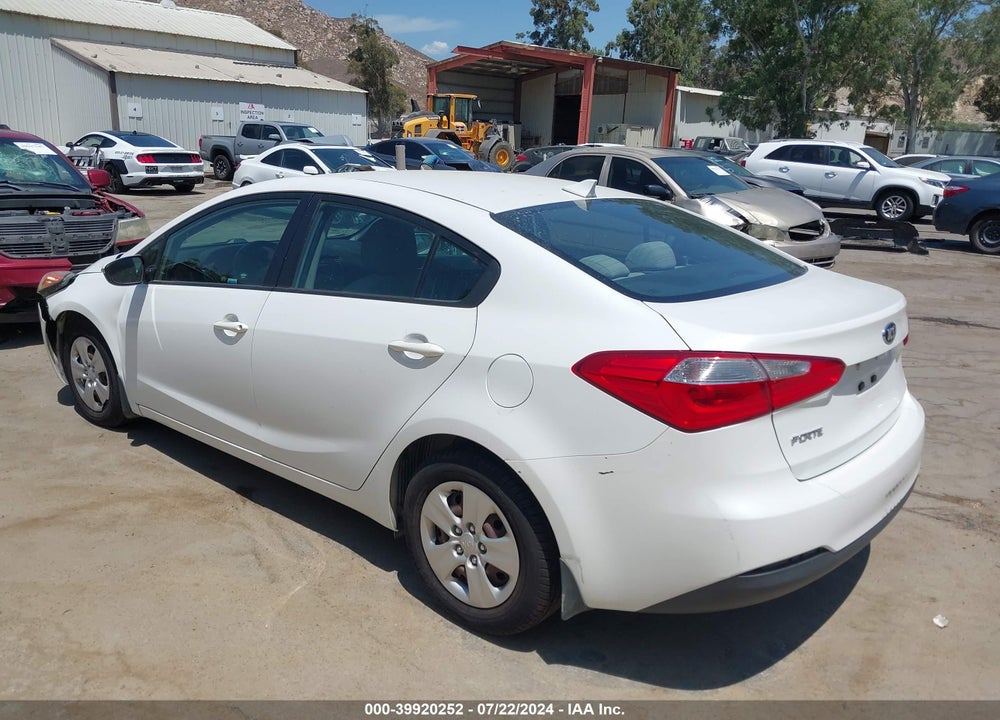 2015 KIA FORTE LX VIN: KNAFX4A64F5291532