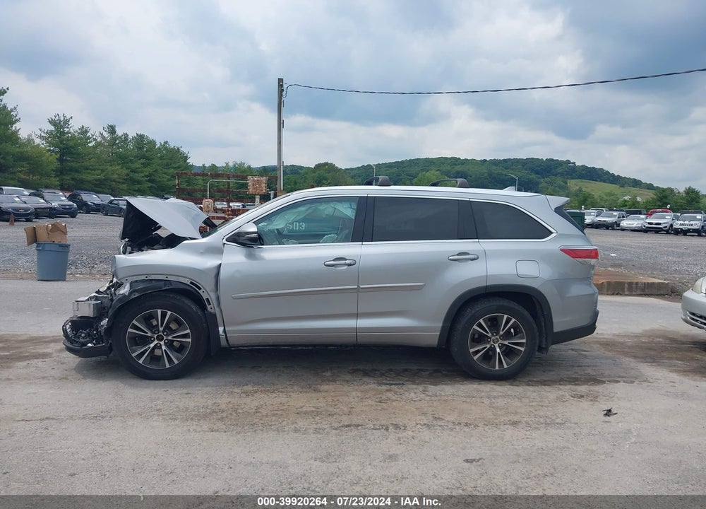 2016 TOYOTA HIGHLANDER XLE V6 VIN: 5TDJKRFH4GS296566