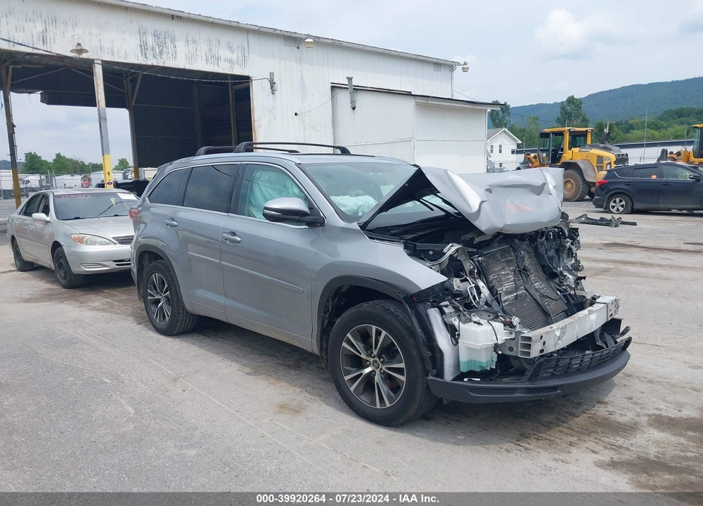 2016 TOYOTA HIGHLANDER XLE V6 VIN: 5TDJKRFH4GS296566
