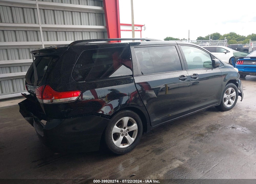 2014 TOYOTA SIENNA LE V6 8 PASSENGER VIN: 5TDKK3DC8ES519830