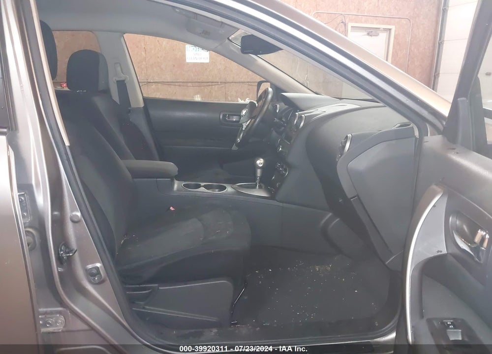 2010 NISSAN ROGUE S VIN: JN8AS5MV7AW601975