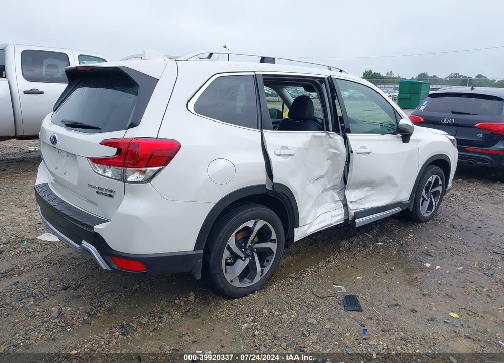 2022 SUBARU FORESTER TOURING VIN: JF2SKARC0NH436878