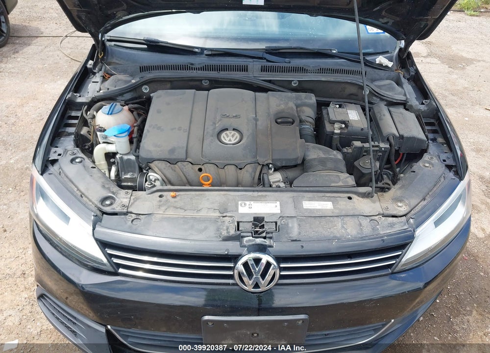 2013 VOLKSWAGEN JETTA 2.5L SE VIN: 3VWDP7AJ1DM423196