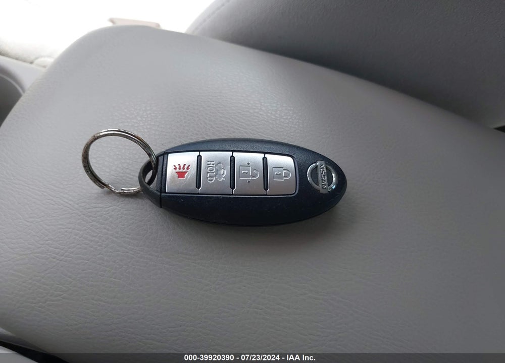 2013 NISSAN SENTRA SL VIN: 3N1AB7AP2DL612117