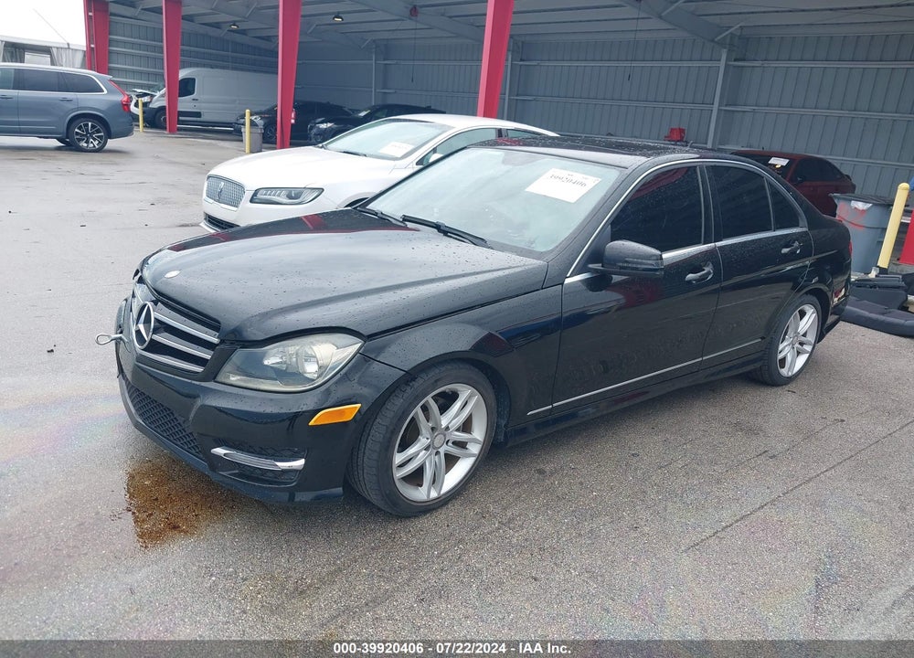 2014 MERCEDES-BENZ C 250 LUXURY/SPORT VIN: WDDGF4HB1EA888291