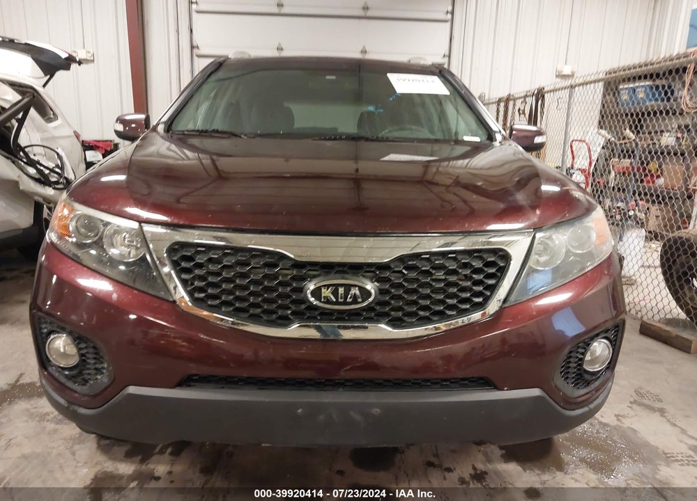 2012 KIA SORENTO LX VIN: 5XYKT3A69CG292217