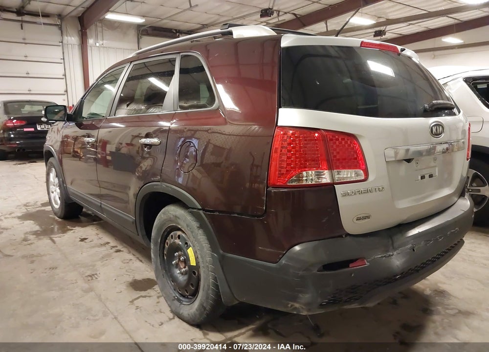 2012 KIA SORENTO LX VIN: 5XYKT3A69CG292217
