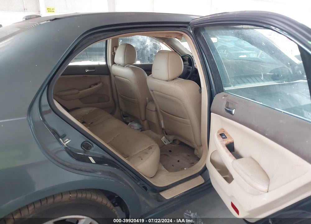 2004 HONDA ACCORD 3.0 EX VIN: 1HGCM66564A092062