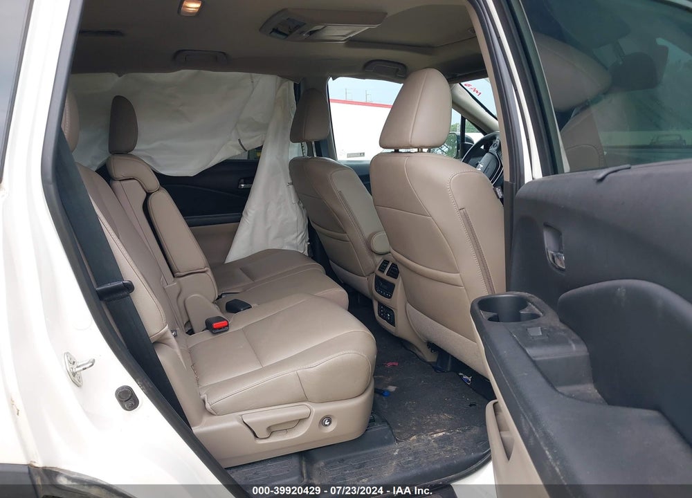 2018 HONDA PILOT TOURING VIN: 5FNYF6H94JB019984