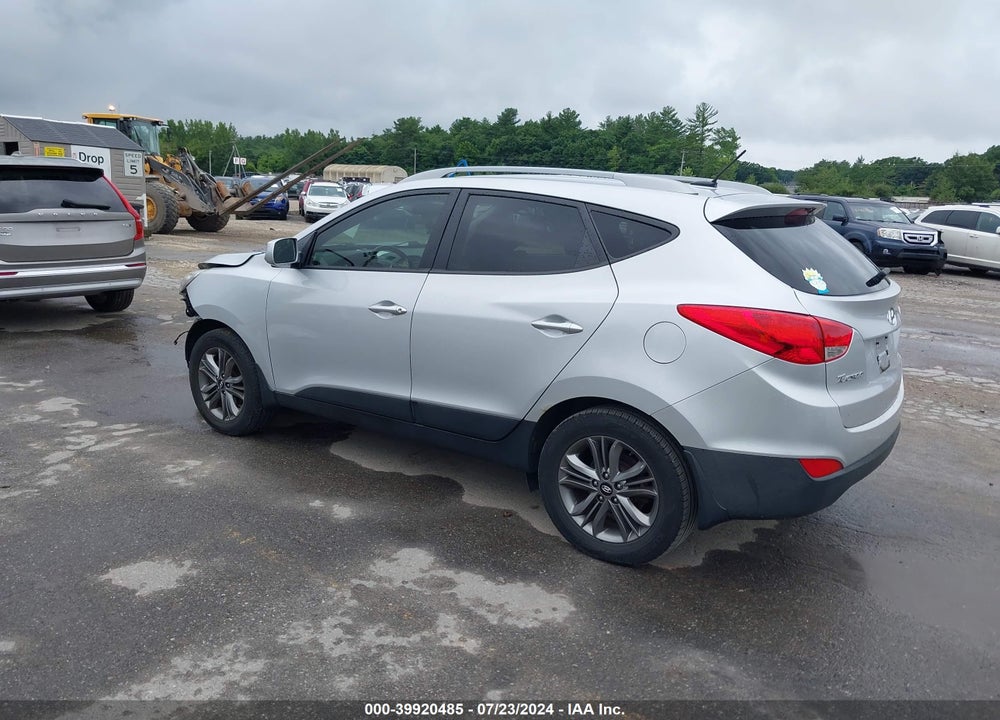 2015 HYUNDAI TUCSON SE VIN: KM8JUCAG7FU998151