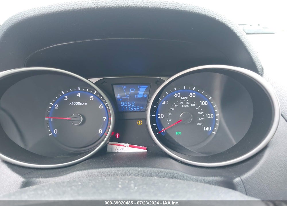 2015 HYUNDAI TUCSON SE VIN: KM8JUCAG7FU998151