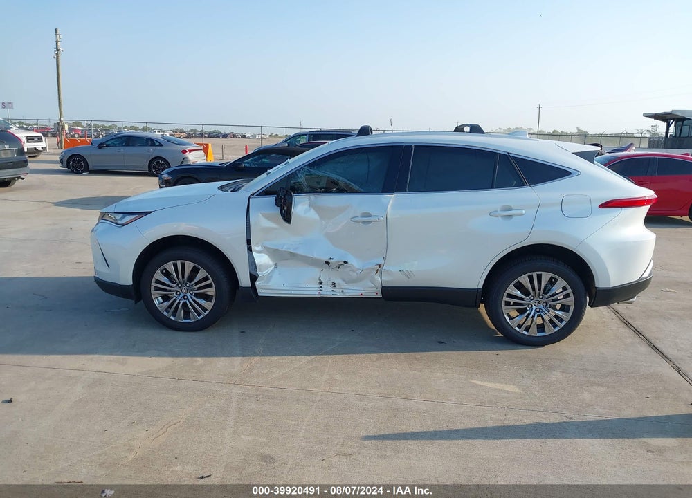 2024 TOYOTA VENZA LIMITED VIN: JTEAAAAH0RJ177730