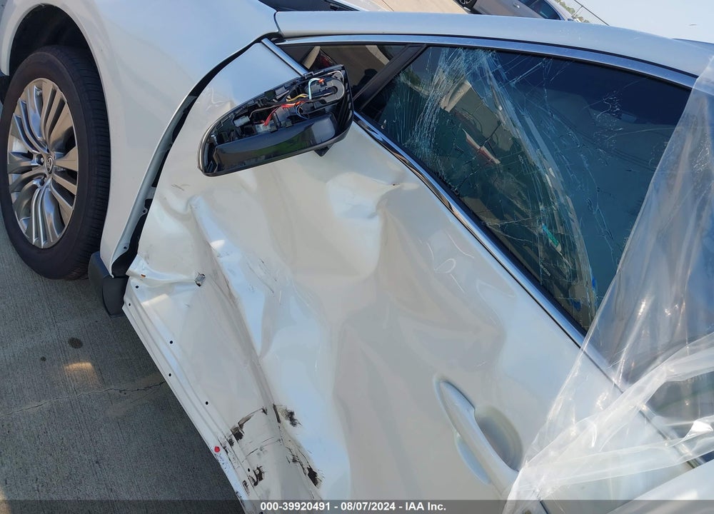 2024 TOYOTA VENZA LIMITED VIN: JTEAAAAH0RJ177730