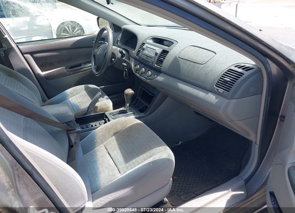2005 TOYOTA CAMRY LE VIN: 4T1BE32K75U528950