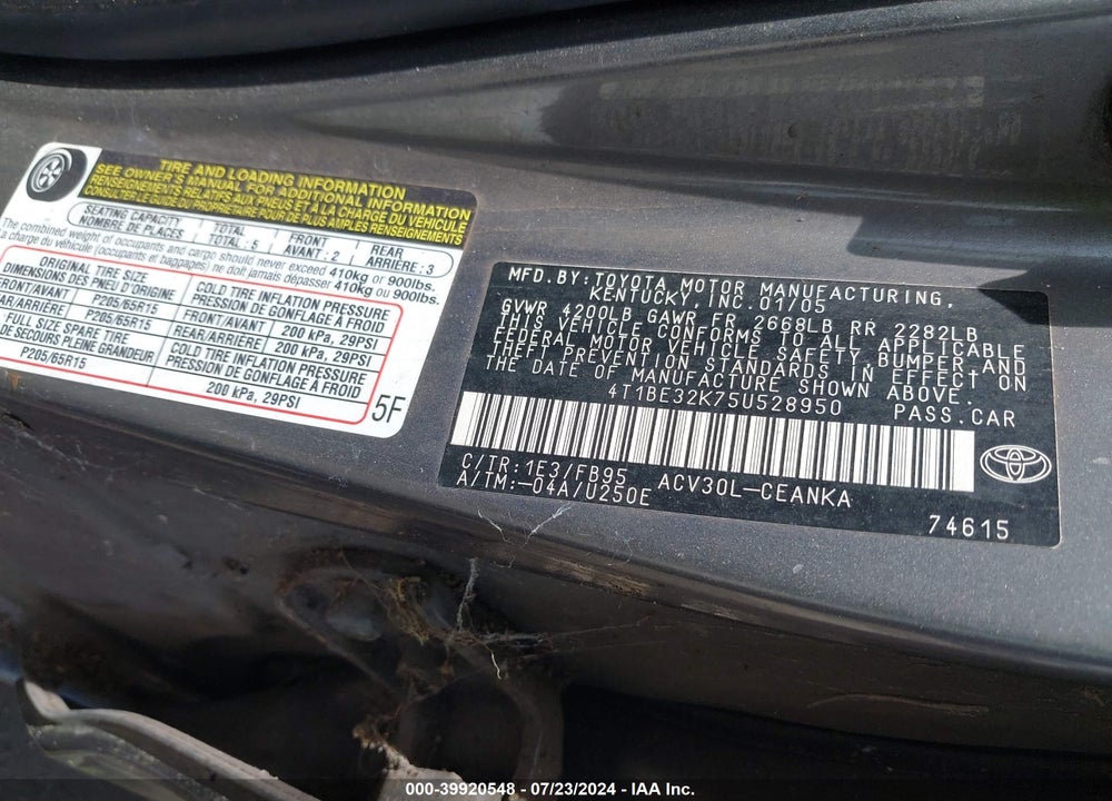 2005 TOYOTA CAMRY LE VIN: 4T1BE32K75U528950