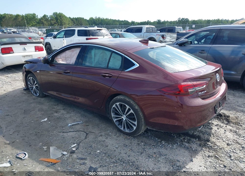 2018 REGAL BUICK  SPORTBACK PREFERRED II VIN: W04GM6SX0J1158053