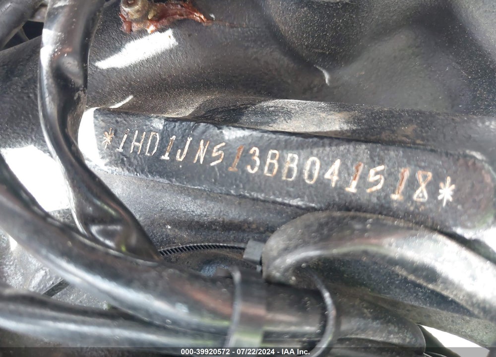 2011 HARLEY-DAVIDSON FLSTFB VIN: 1HD1JN513BB041518