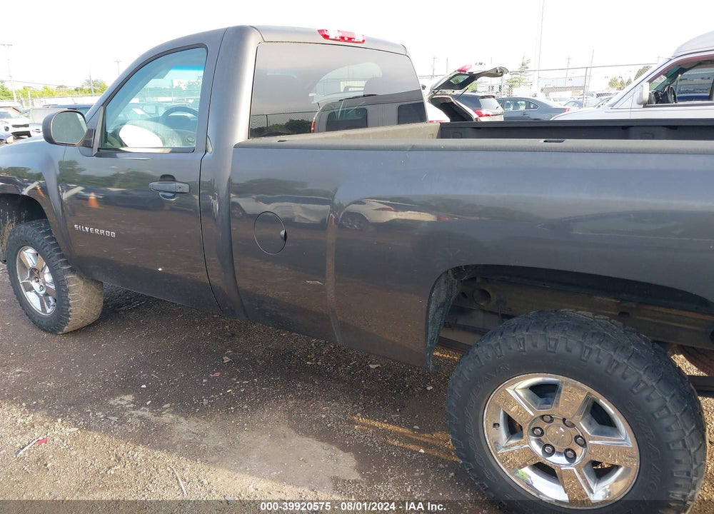 2010 CHEVROLET SILVERADO 1500 WORK TRUCK VIN: 1GCPCPEA4AZ240326