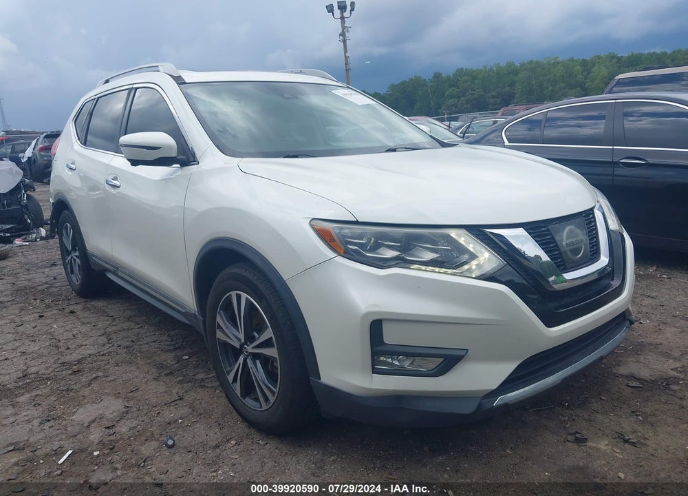 2017 NISSAN ROGUE SL VIN: 5N1AT2MT1HC805717