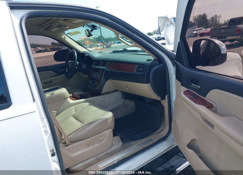 2008 CHEVROLET SUBURBAN 1500 LTZ VIN: 1GNFC16048J222276