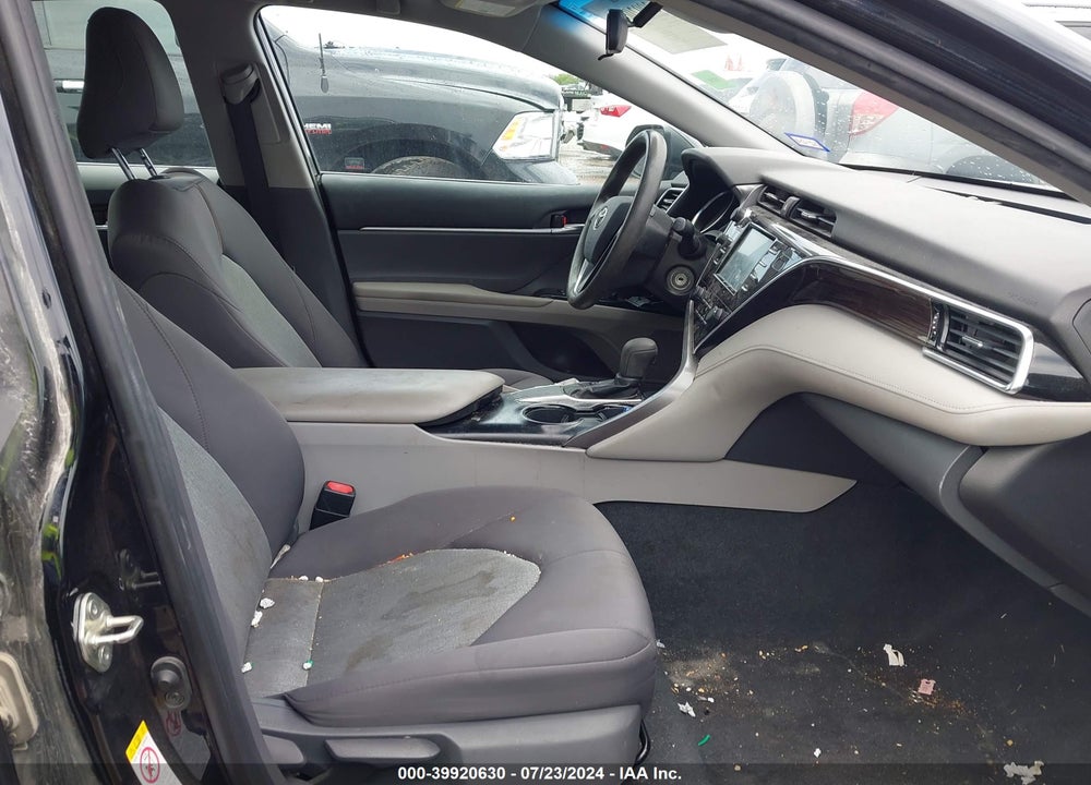 2018 TOYOTA CAMRY LE VIN: 4T1B11HK2JU087116