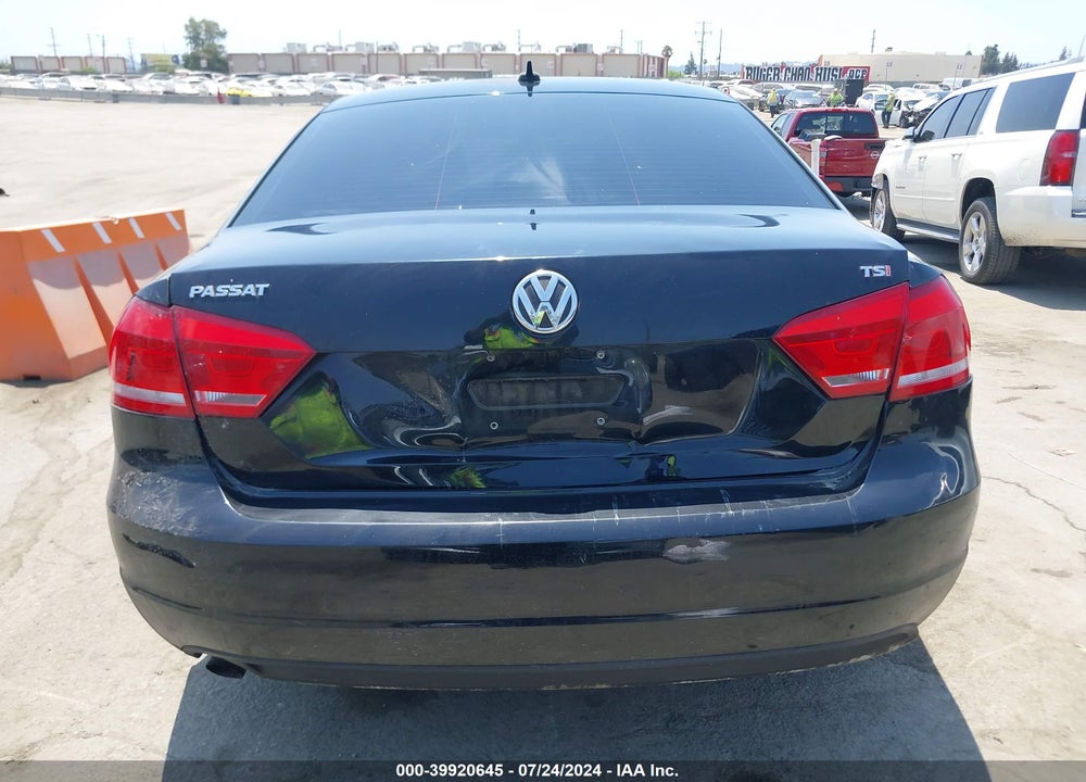 2015 VOLKSWAGEN PASSAT 1.8T LIMITED EDITION VIN: 1VWAT7A32FC104572