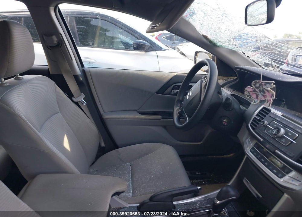 2015 HONDA ACCORD LX VIN: 1HGCR2F33FA155159