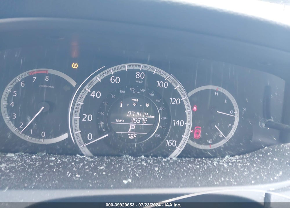2015 HONDA ACCORD LX VIN: 1HGCR2F33FA155159