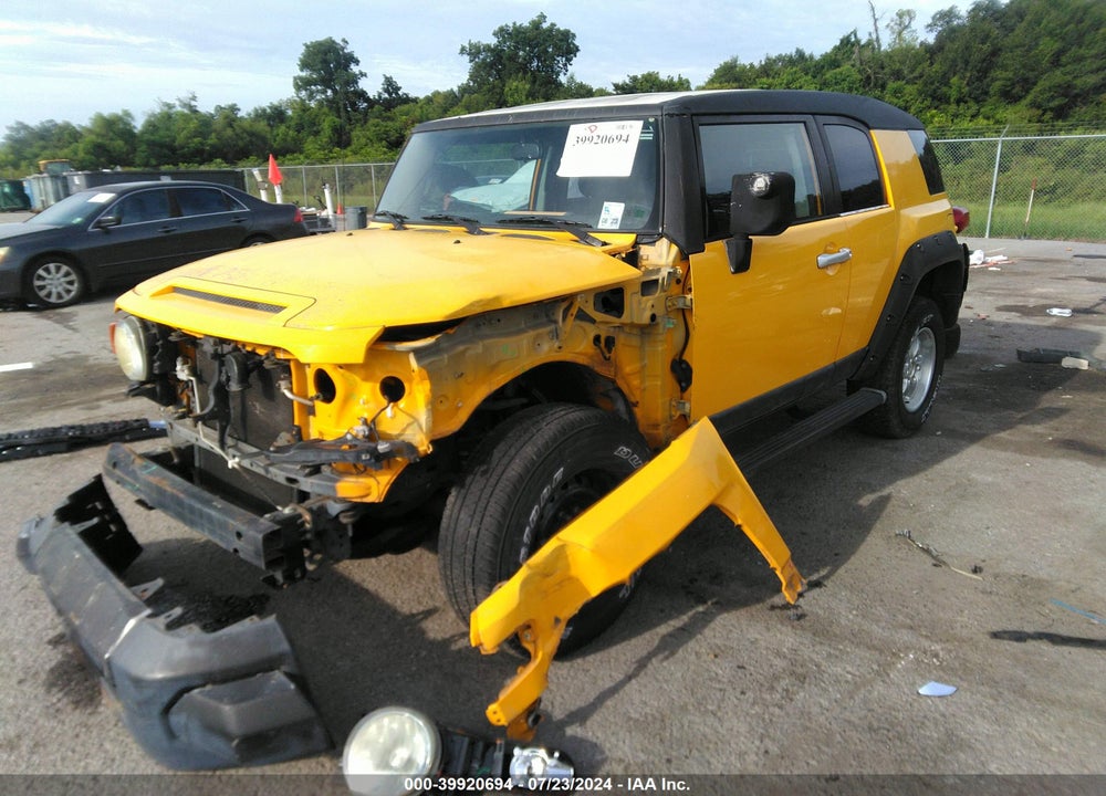 2007 TOYOTA FJ CRUISER VIN: JTEBU11F370014082
