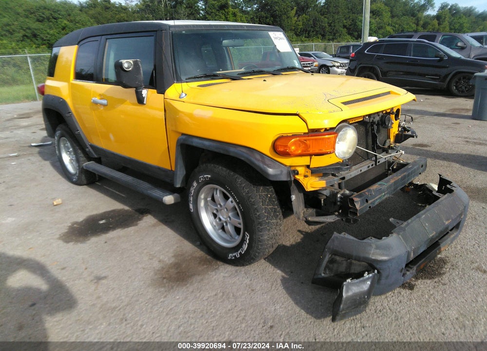 2007 TOYOTA FJ CRUISER VIN: JTEBU11F370014082