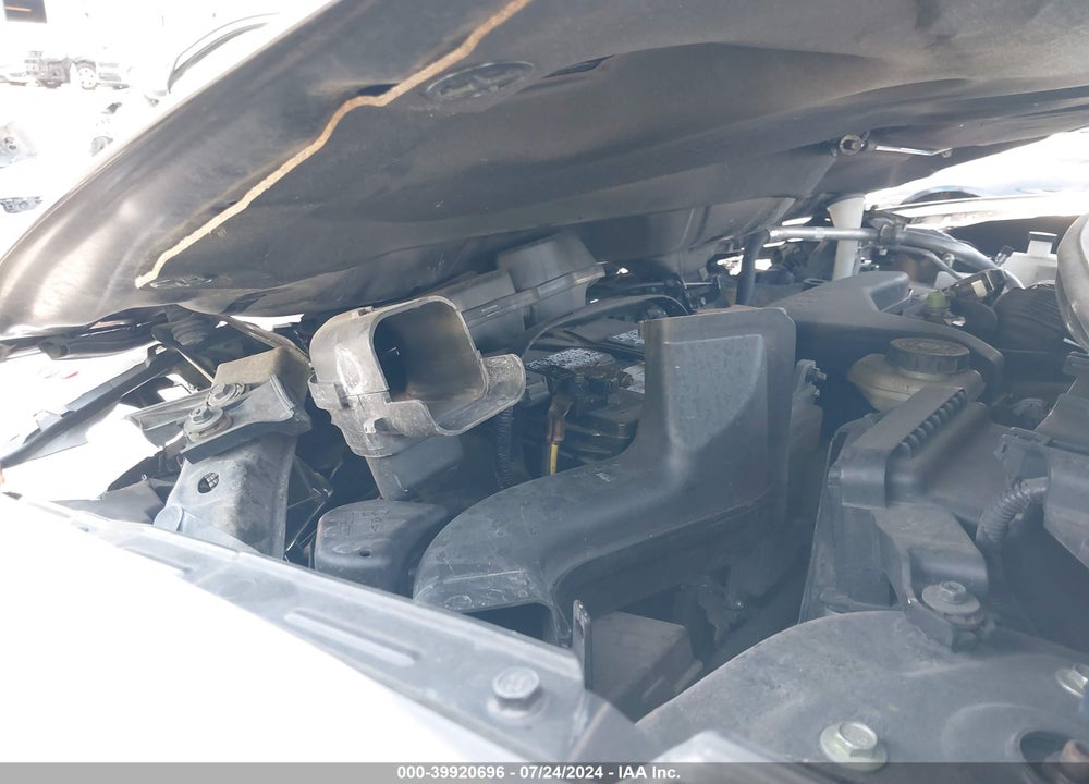 2017 NISSAN ROGUE S VIN: KNMAT2MT1HP605658