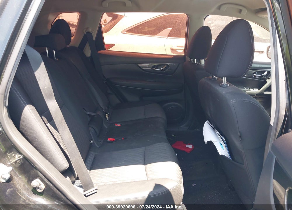 2017 NISSAN ROGUE S VIN: KNMAT2MT1HP605658