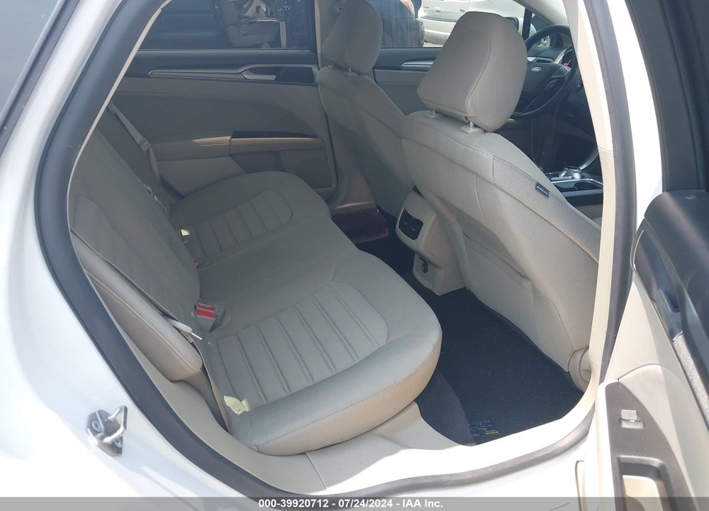 2020 FORD FUSION SE VIN: 3FA6P0HD0LR217670