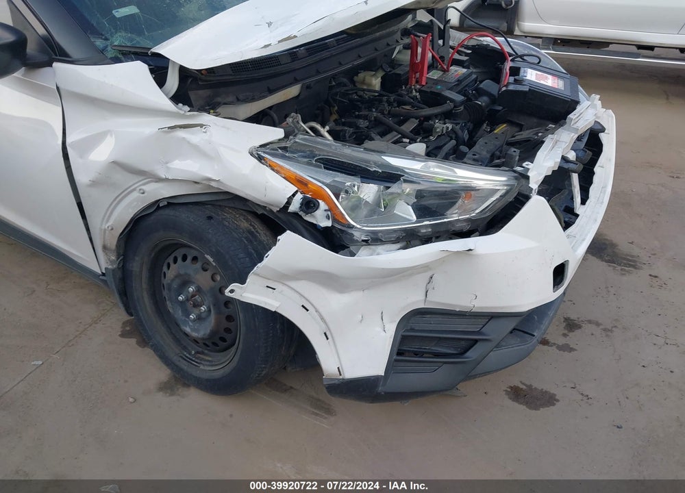 2019 NISSAN KICKS S VIN: 3N1CP5CU2KL526398
