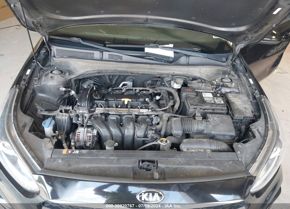 2019 KIA FORTE LXS VIN: 3KPF24AD9KE033201