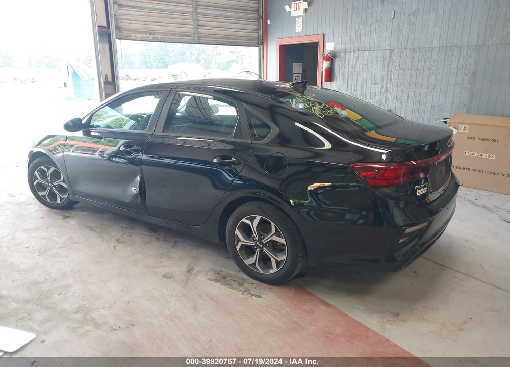2019 KIA FORTE LXS VIN: 3KPF24AD9KE033201