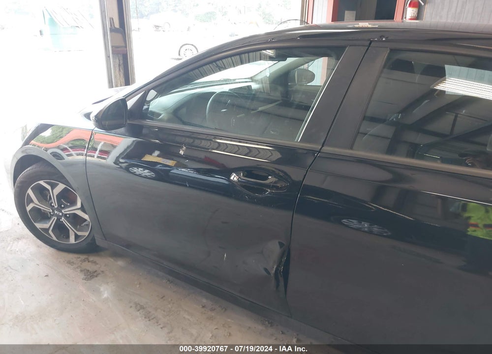 2019 KIA FORTE LXS VIN: 3KPF24AD9KE033201