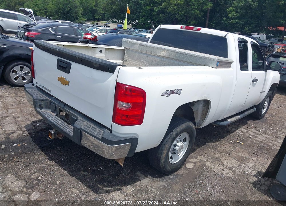2009 CHEVROLET SILVERADO 2500HD WORK TRUCK VIN: 1GCHK49K59E126976