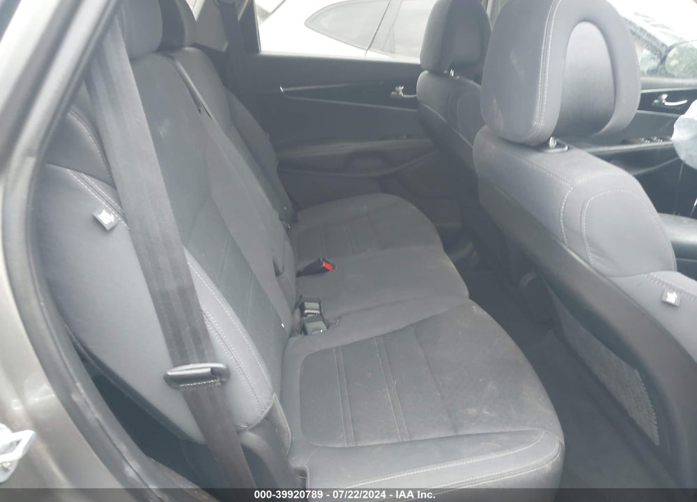 2016 KIA SORENTO 2.4L LX VIN: 5XYPG4A35GG085593