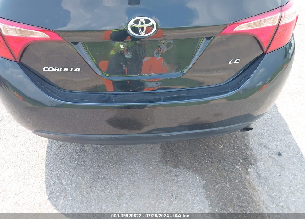 2017 TOYOTA COROLLA LE VIN: 2T1BURHE7HC890516