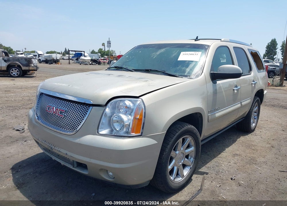 2008 GMC YUKON DENALI VIN: 1GKFK63868J147815