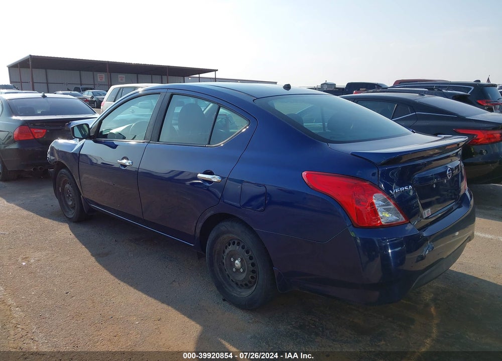 2019 NISSAN VERSA 1.6 SV VIN: 3N1CN7AP1KL830112