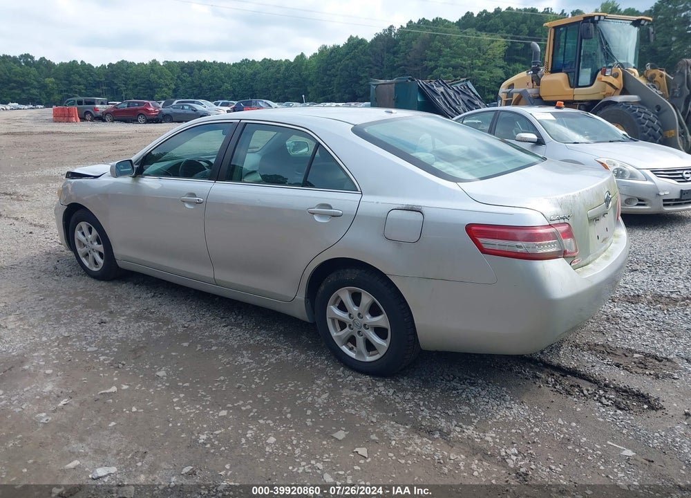 2011 TOYOTA CAMRY LE VIN: 4T1BF3EK2BU624909