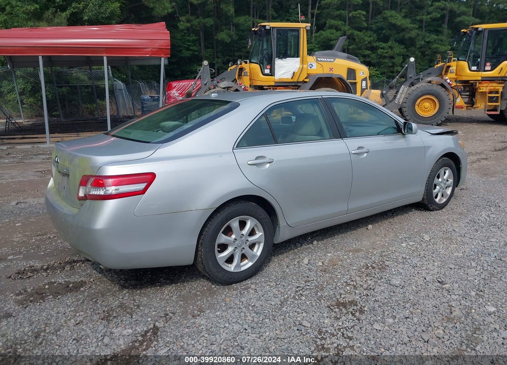 2011 TOYOTA CAMRY LE VIN: 4T1BF3EK2BU624909
